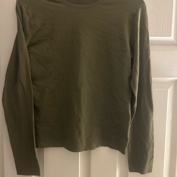 NWOT Vince $325 oak moss clean fit crew neck long sleeve knit top medium - Picture 4 of 6